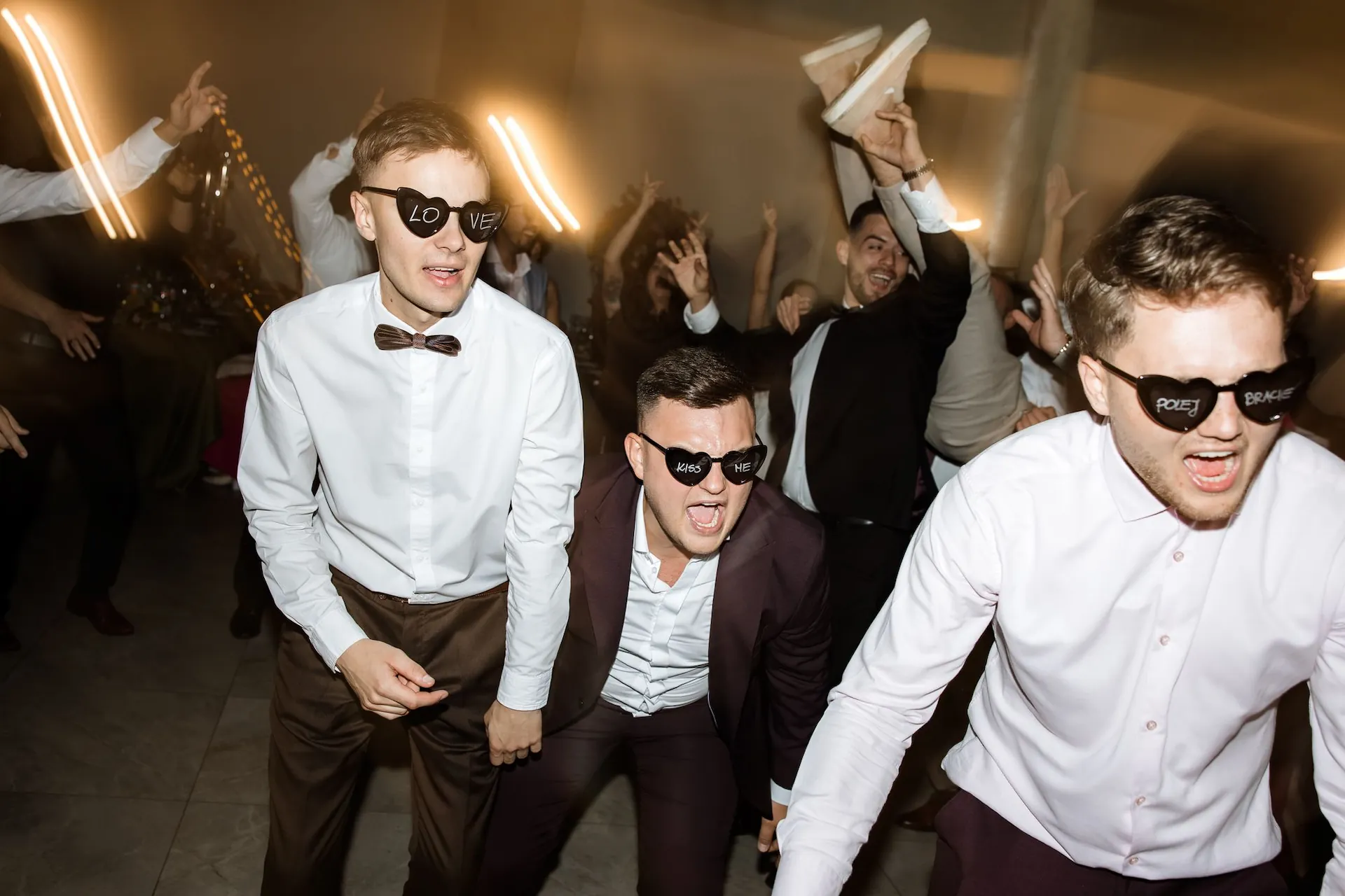 Szalona zabawa na parkiecie okulary imprezowe wersja druga