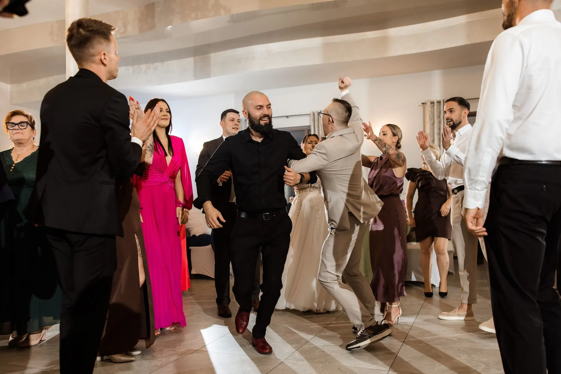 Zabawa na weselu parkiet DJ RBK Events czwarta wersja