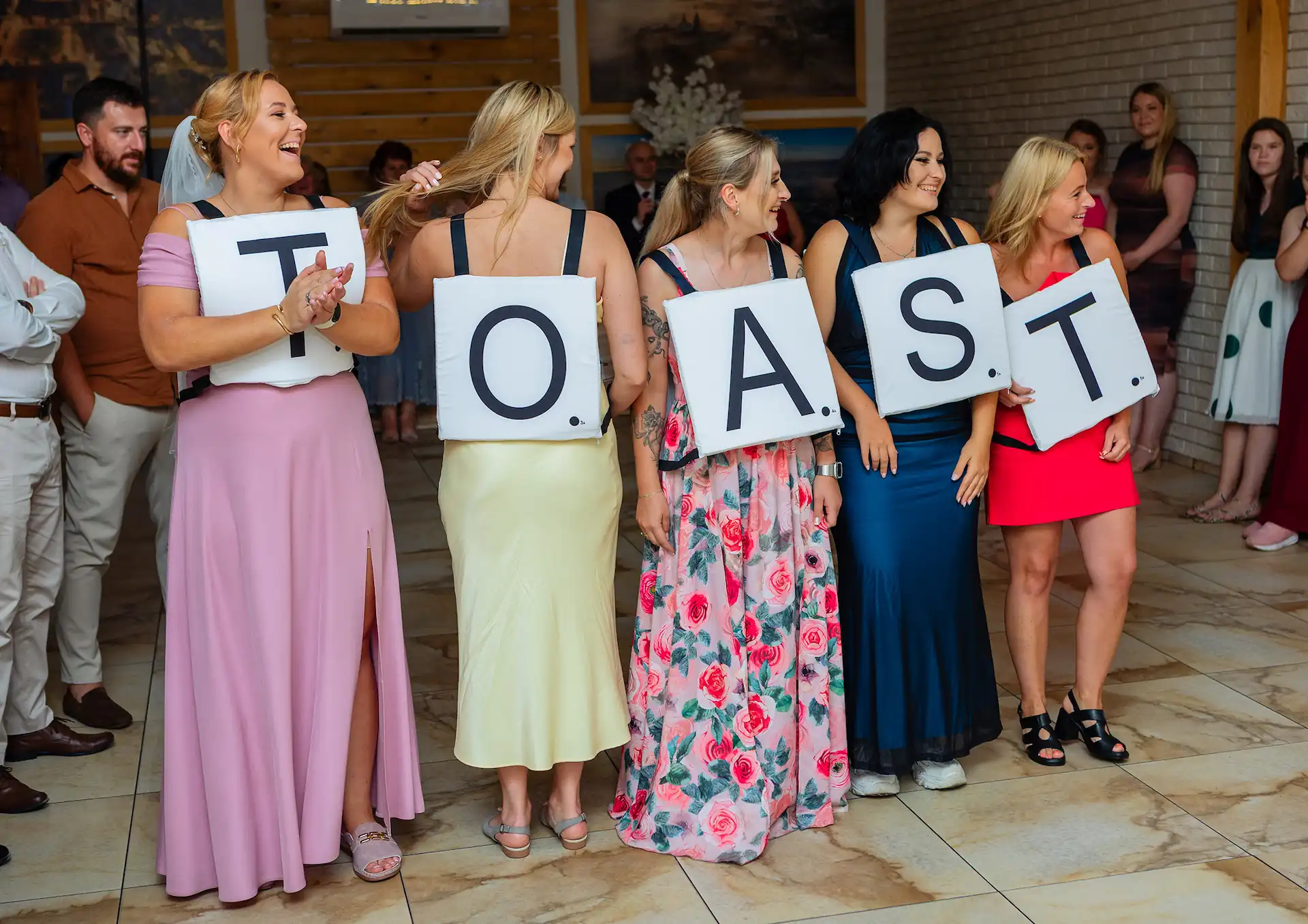 Zwariowane literki zabawa weselna wersja 2